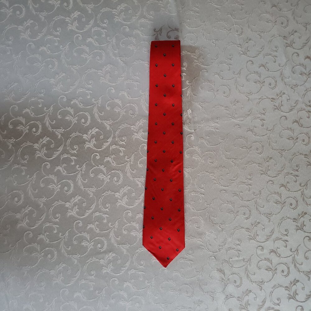 Christian Dior 100% silk tie.